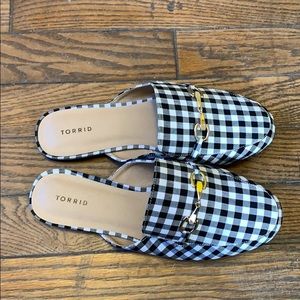 Black checkered Torrid Shoes sz11